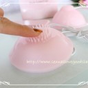 ピンクラブカップ　突起の固さ確認